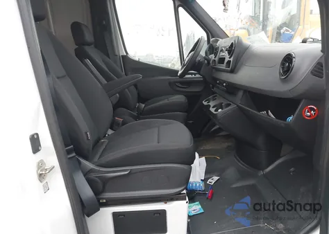 2021 Mercedes-Benz Sprinter 2500 High Roof I4 из США, поврежденный, VIN W1W40CHY9MT056038